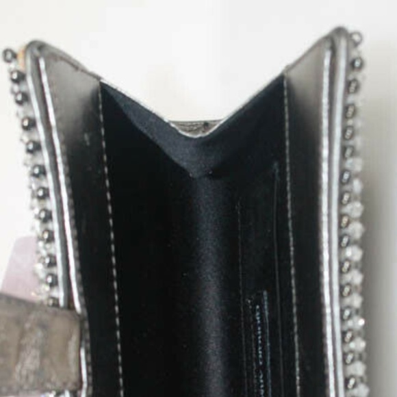Giorgio Armani Silver Leather Beaded Magnetic Bag - Picture 2 of 8